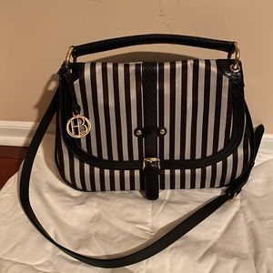 Henri Bendel purse